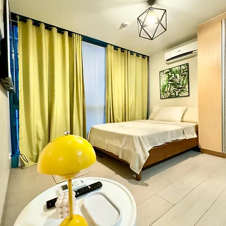 Cozi Modern 1Br Condo Beside One Uptown Mall Bgc